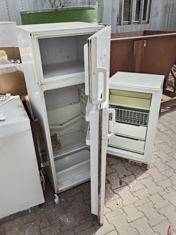 Refrigerator Disposal Costs — Cost of Refrigerator Disposal